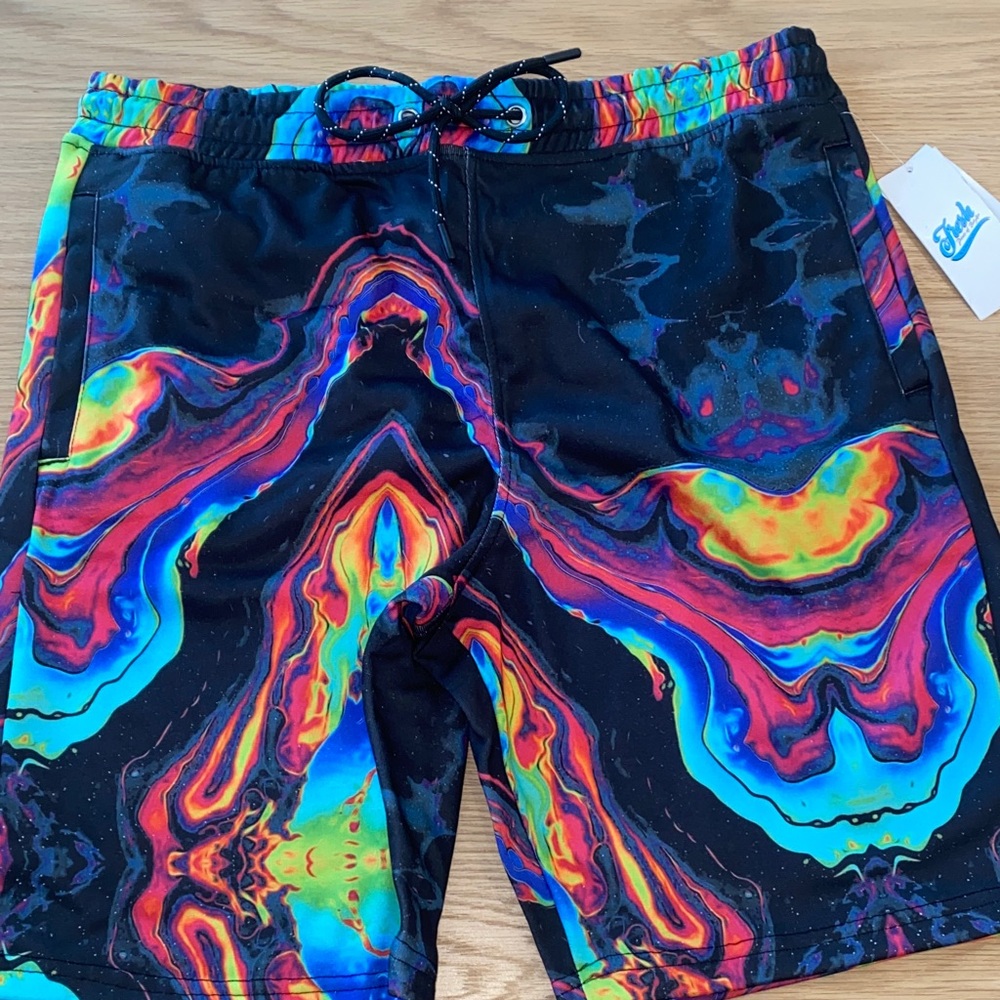 New - Vibrant Drill Clothing Co. Psychedelic Multicolor Men's Shorts